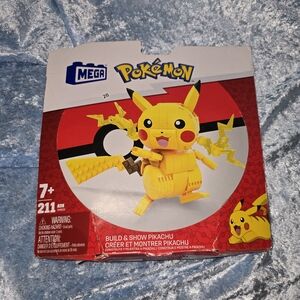 Mega Pokémon Pikachu Building Set - Yellow